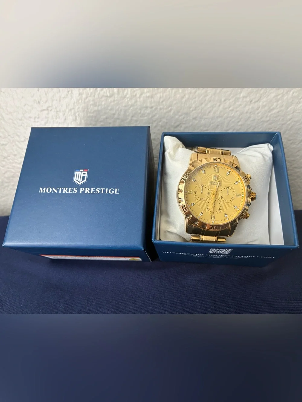 Montres Prestige/ water resistant 30m singapore movement.